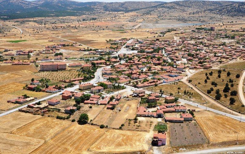 Han-ı Barçın: Afyonkarahisar'ın köyüydü, Eskişehir'in ilçesi oldu